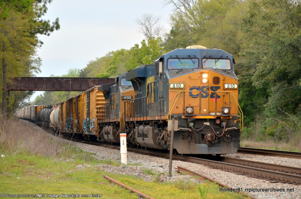 CSX 810